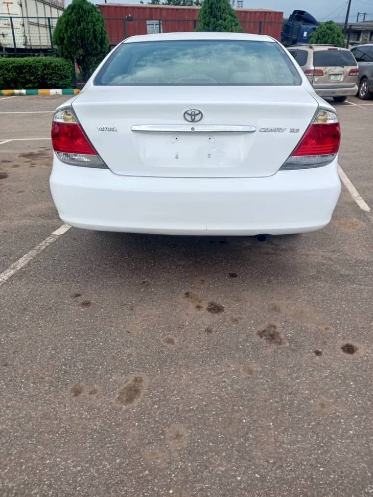 Toyota Camry 2005 - Image 3